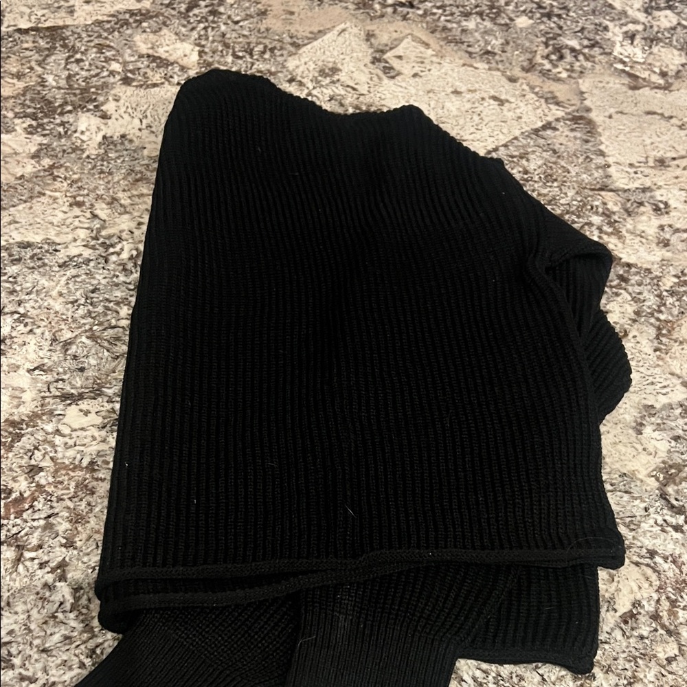 Two Fly Black Sweater Large Cropped with Silver Embroidery - Picture 7 of 7